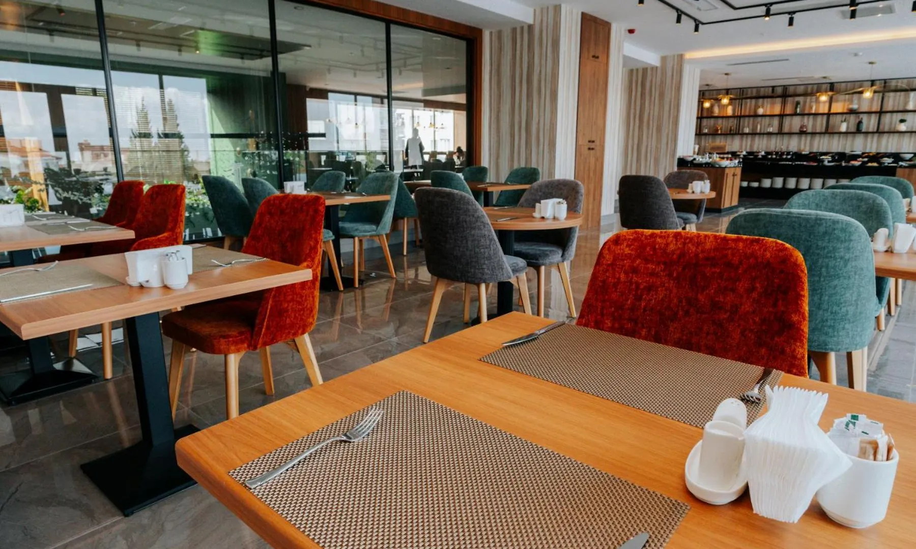פמוקלה The Emporia Hotel