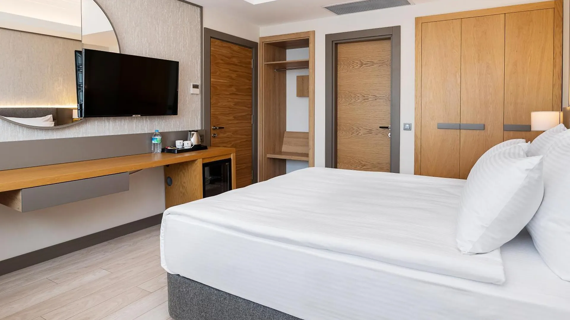 פמוקלה The Emporia Hotel