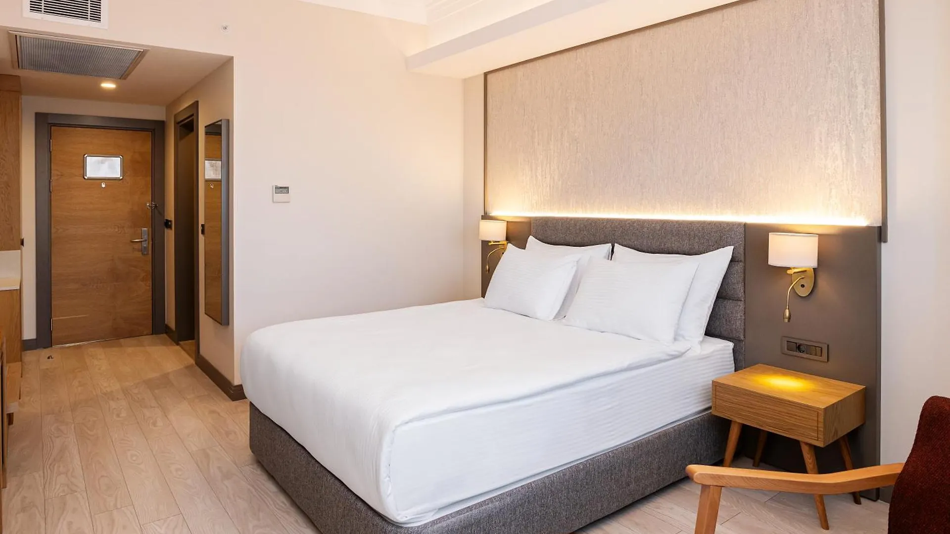 פמוקלה The Emporia Hotel