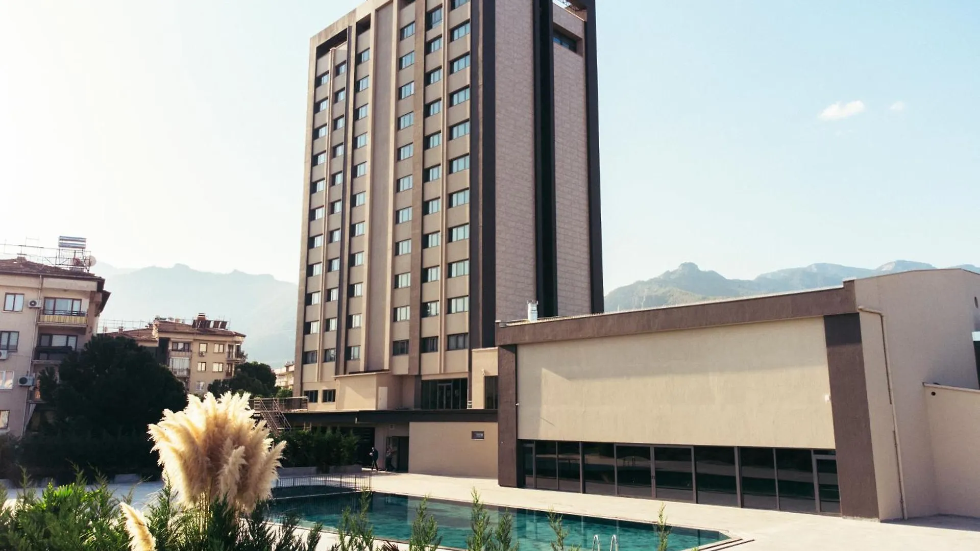 פמוקלה The Emporia Hotel